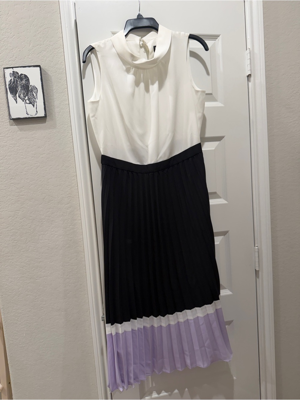 Sleeveless Colorblock Pleated Midi Dress - White, Black & Lavender